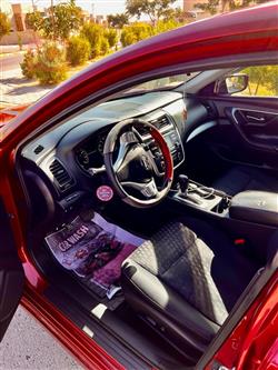 نيسان ألتيما